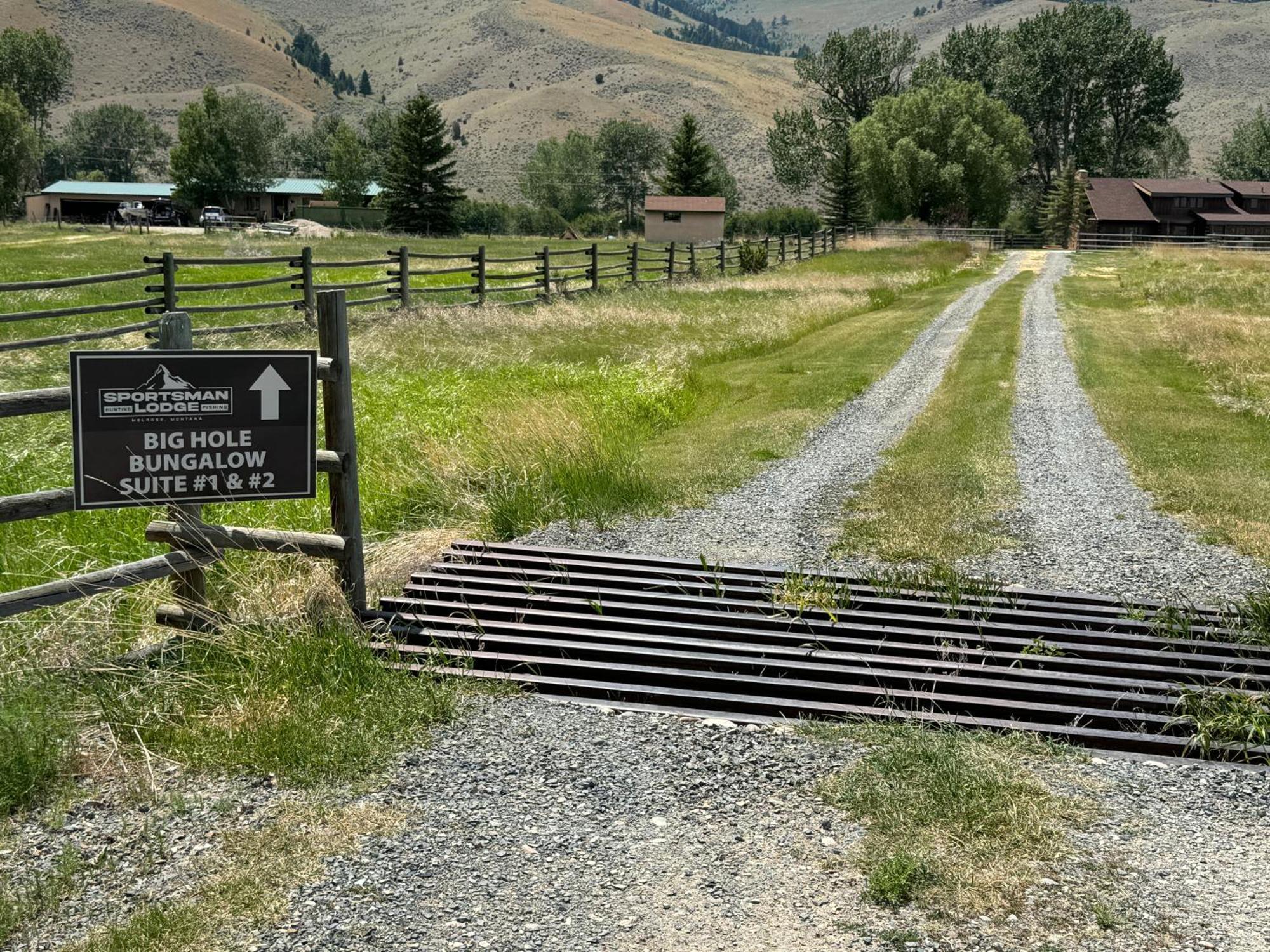 بوتي Sportsman Lodge Melrose Mt المظهر الخارجي الصورة